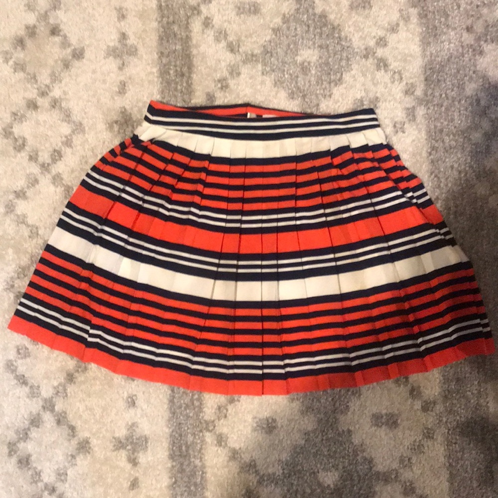 Super cute forever 21 miniskirt.